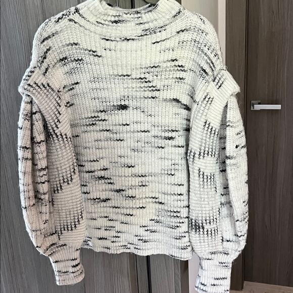 $258 VARLEY Belgrave Sweater dramatic puffy sleeves plush soft statement M - Picture 2 of 15